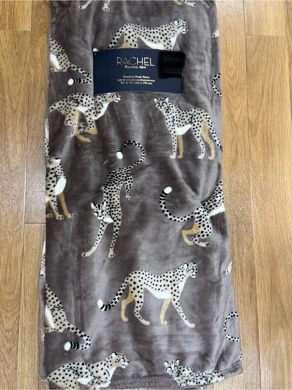 Rachel roy Cheetah Plush blanket